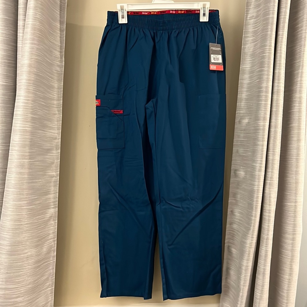 Teal Dickies scrub pants. Size medium petite